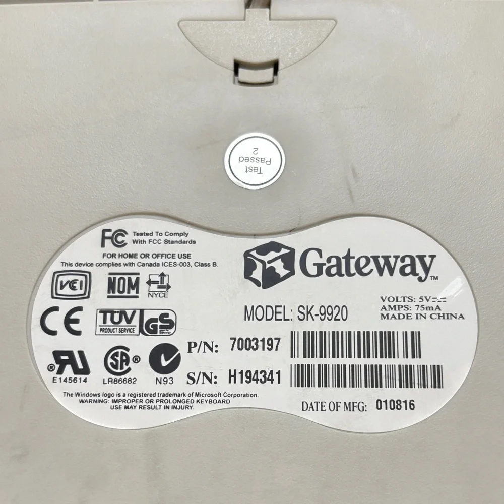 Gateway SK-9920 Wired Multifunction PS2 Computer Keyboard - Picture 2 of 14